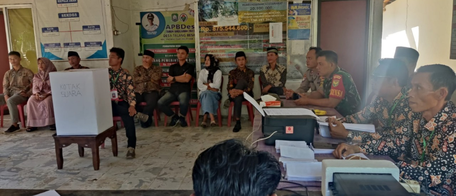 Polsek Kaur Utara Monitoring Pemilihan BPD Desa Talang Besar 