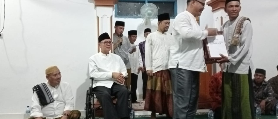 Bhabinkamtibmas Polsek Kaur Utara Hadiri Syafari Ramadhan 1445 H di Masji Muhammadiyah Desa Air Kering 