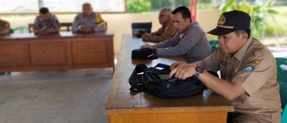 Kapolsek Nasal Hadiri Rapat Koordinasi Persiapan Pemilihan BPD Wilkum Polsek Nasal 