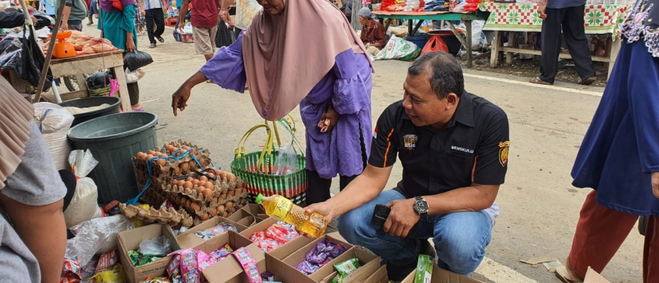 Polsek Giri Mulya Melaksanakan Pengecekan Harga Sembako Menjelang Hari Raya Idul Fitri 1445 H