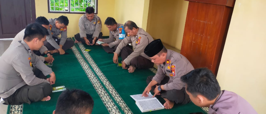 Tingkatkan Iman dan Taqwa di Bulan Ramadhan, Polsek Batiknau Rutin Gelar Tadarus