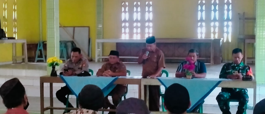 Polsek Giri Mulya Hadiri Kegiatan Penyaluran BLT DD di Desa Giri Mulya