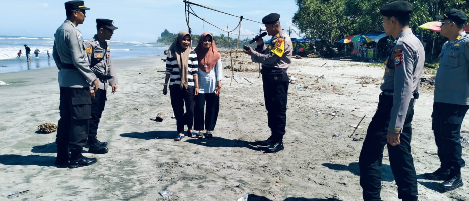 Personel Polres Seluma Laksanakan Pengamanan Obyek Wisata Pantai Pasar Seluma