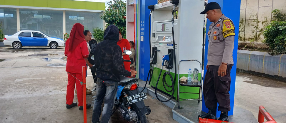 Polsek Curup Monitoring SPBU di Desa Air Meles Atas 