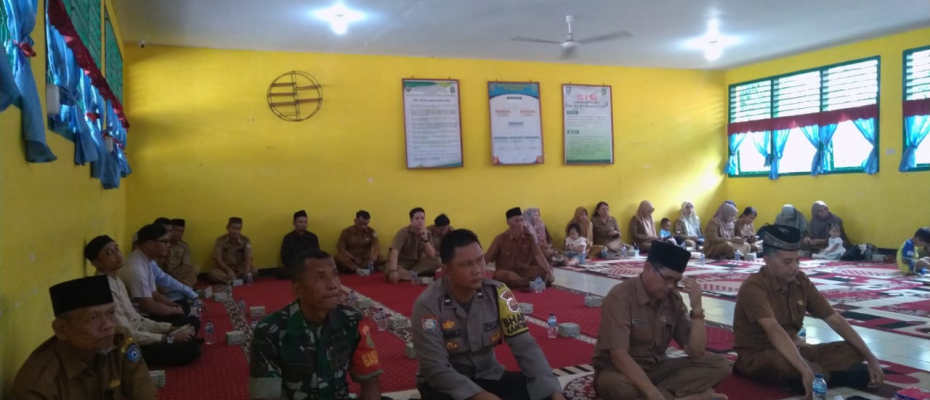 Bhabinkamtibmas Polsek Ketahun Hadiri Halal Bihalal di SMA N 05 Bengkuulu Utara