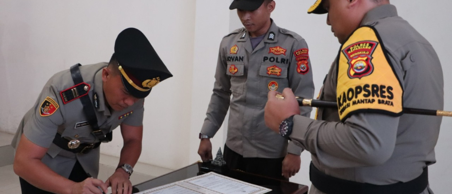 Kapolres Kepahiang AKBP Eko Munarianto Pimpin Serah Terima Jabatan Kapolsek Kepahiang