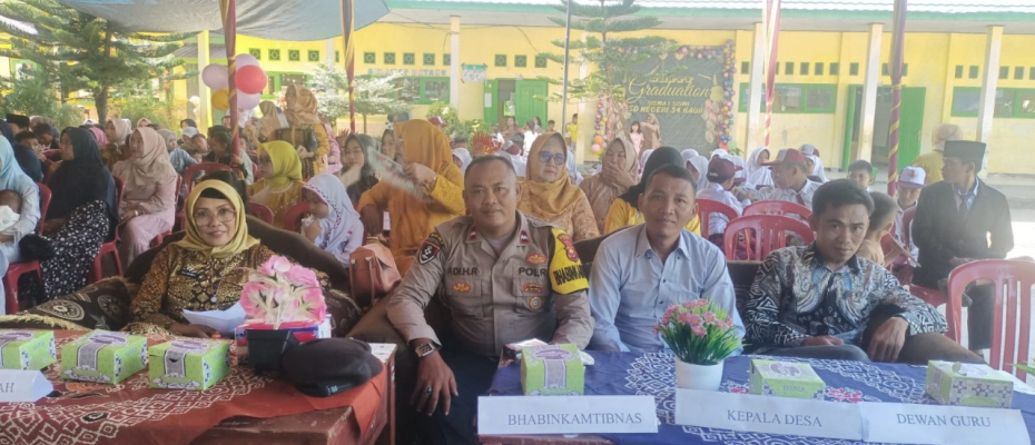 Bhabinkamtibmas Polsek Nasal Hadiri Perpisahan SDN 34 Nasal
