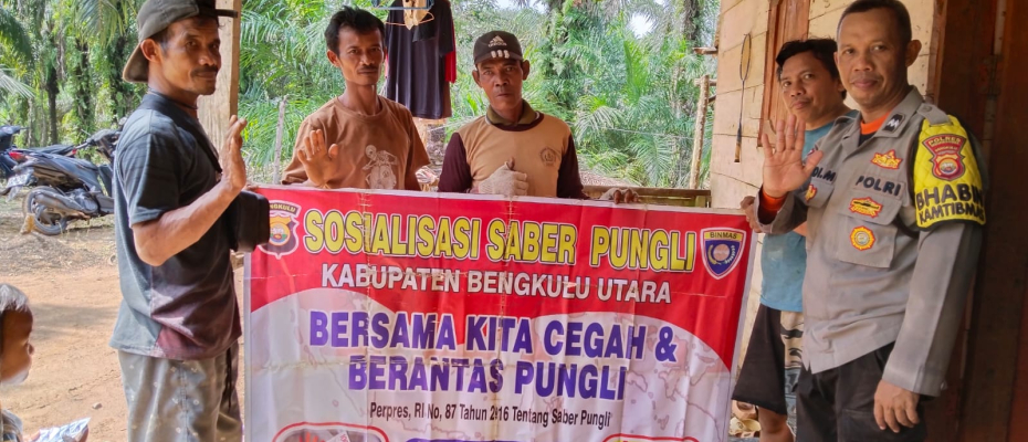 Agar Tidak Terjadi Aksi Pungli Bhabinkamtibmas Lakukan Sosialisasi Saber Pungli 