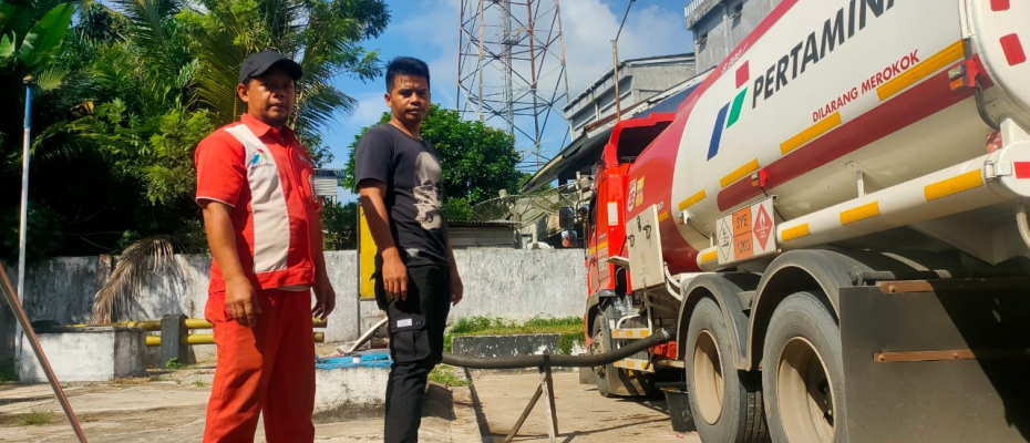 Personel Polsek Ketahun Monitoring dan Pengecekan Ketersediaan BBM di SPBU Ketahun