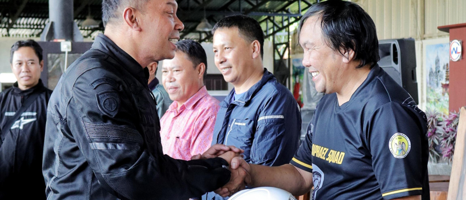 Dorong Perilaku Tertib Berlalu Lintas, Jasa Raharja Bersama Komunitas Motor Tomohon Gelar Safety Riding dan Pembersihan Rambu Lalu Lintas