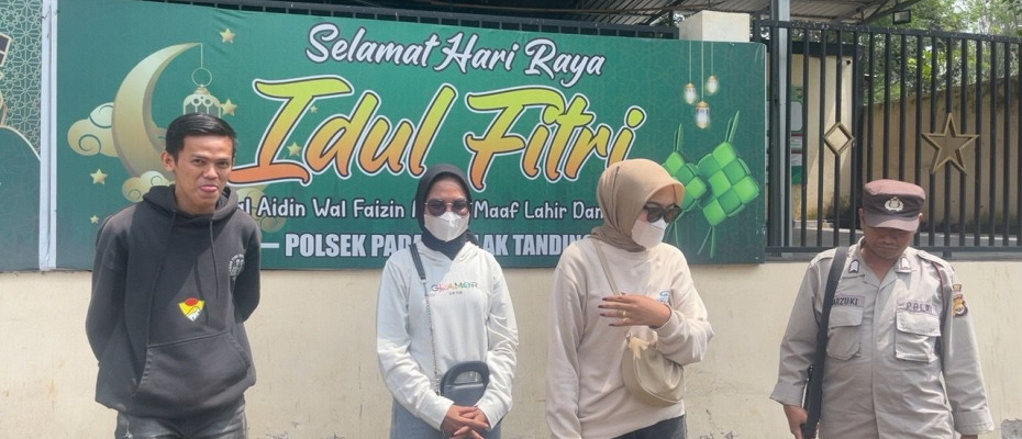Kawal Warga Melewati Jalan Lintas Curup-Lubuklinggau, Personel Polsek Sindang Kelingi Ciptakan Rasa Aman