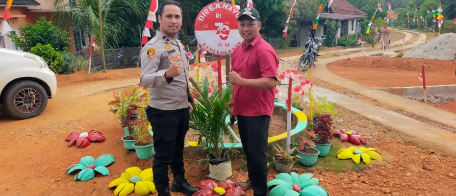 Waka Polsek Ketahun Hadiri Penilaian Lomba Lingkungan Dalam Rangka HUT RI KE 79