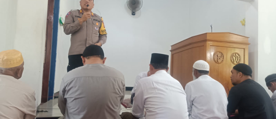 Kapolres Kaur Gelar Safari Shalat Jumat Di Masjid Al-Manar
