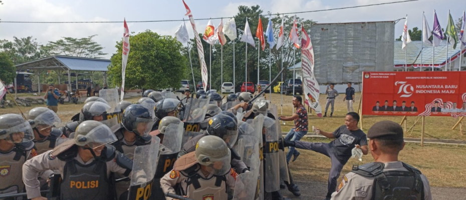 Polres Kaur Gladi Simulasi Sispam Kota Pengamanan Pilkada Serentak 2024