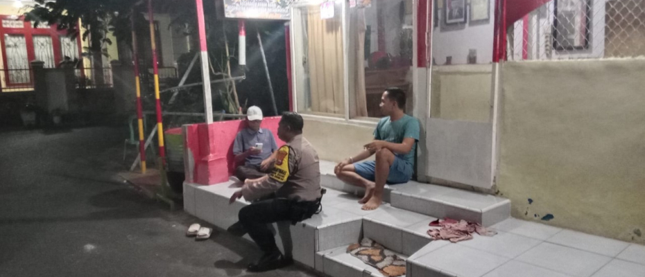 Pantau Kegiatan Masyarakat di Seputaran Wilkum, Polsek Gading Cempaka Cegah Gangguan Kamtibmas 