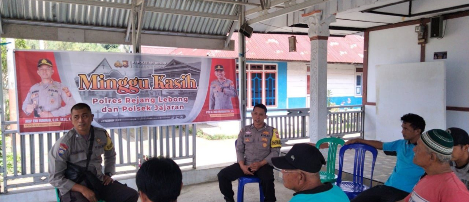 Pantau Harkamtibmas di Wilkum, Polsek Sindang Kelingi Gelar Minggu Kasih 