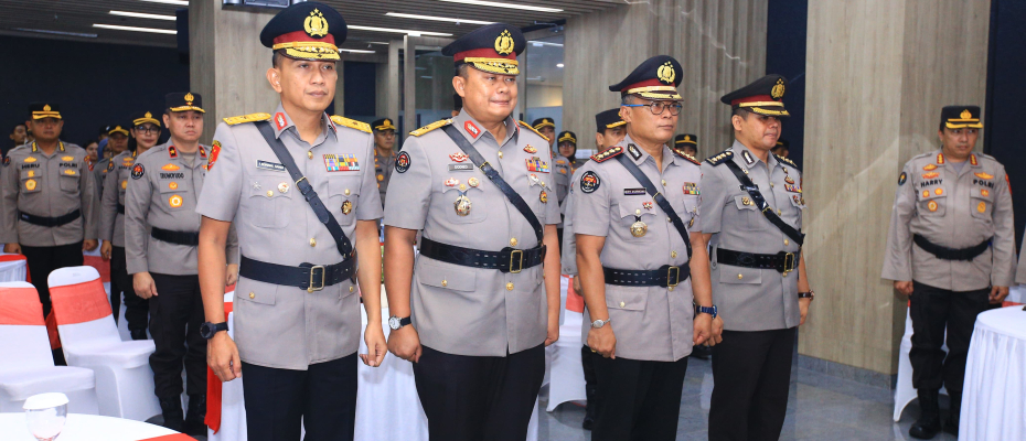 Irjen Sandi Pimpin Sertijab PJU Baru Humas Polri