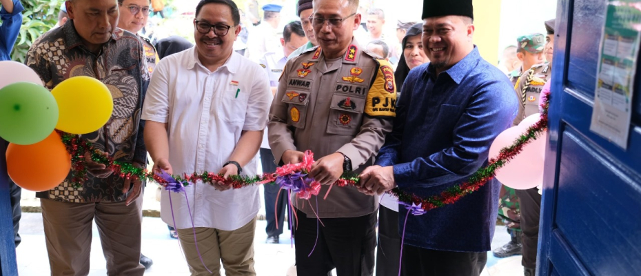 Makan Gratis dan Peresmian Fasilitas Sekolah, Aksi Nyata Program ‘Polda Bengkulu Peduli’ untuk Masyarakat