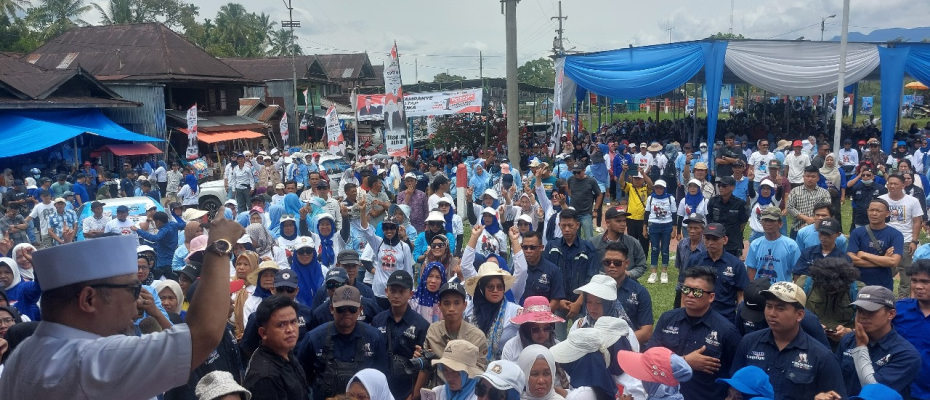 Ribuan Emak - emak di Lebong Deklarasi Menangkan Helmi-Mian