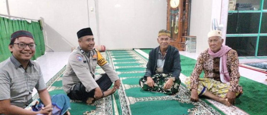 Cooling System Pilkada 2024, Polres Rejang Lebong Melaksanakan Subuh Keliling Di Masjid Al – Fath Kecamatan Padang Ulak Tanding