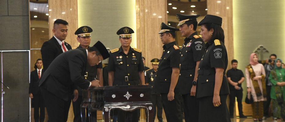 Belasan Pejabat Tinggi Kementerian Hukum Resmi DIlantik 