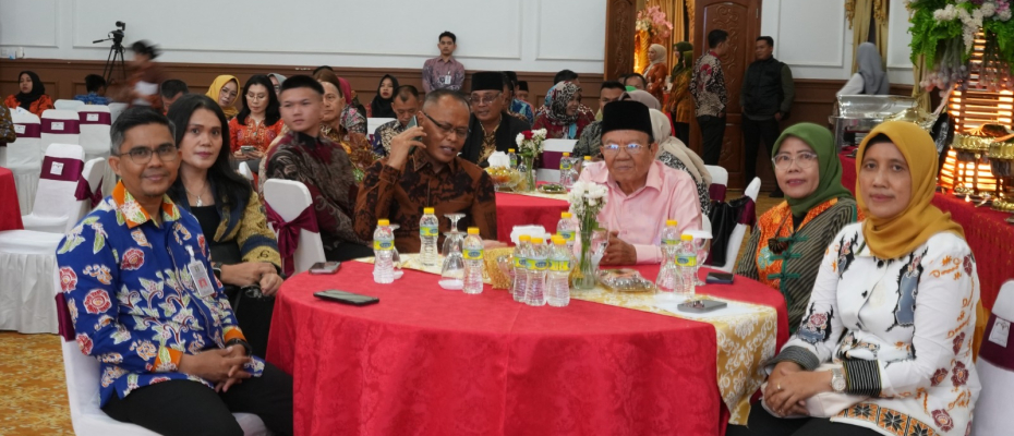 Kemenkumham Bengkulu Hadiri Malam Puncak Hut Provinsi Bengkulu ke 56 Tahun, Dibalut Dengan Nuansa Batik Hasil Warga Binaan Lapas Perempuan Bengkulu