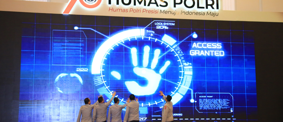 Irjen Sandi Resmikan Dua Perkadiv di Sarasehan HUT ke-73 Humas Polri