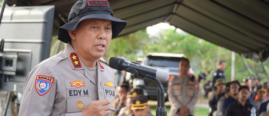 Dukung Ketahanan Pangan Nasional, Kakorbinmas Baharkam Polri Semai Padi di Kulonprogo