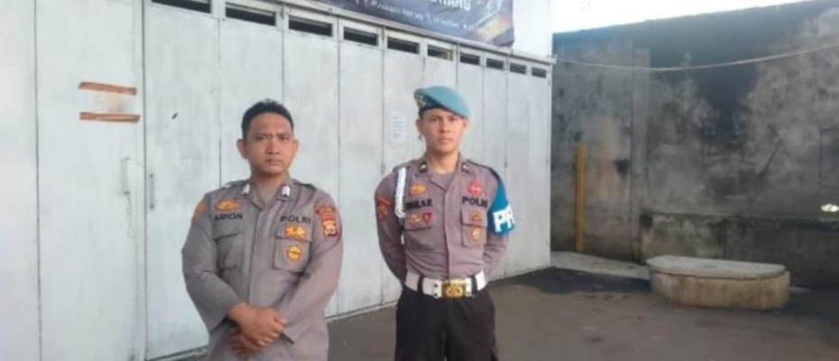 Siap Ciptakan Situasi Kamtibnas Jelang Pilkada di Kabupaten Kepahiang Aman dan Kondusif, Polres Kepahiang Perketat Pengamanan Kantor Penyelengaraan Pemilu