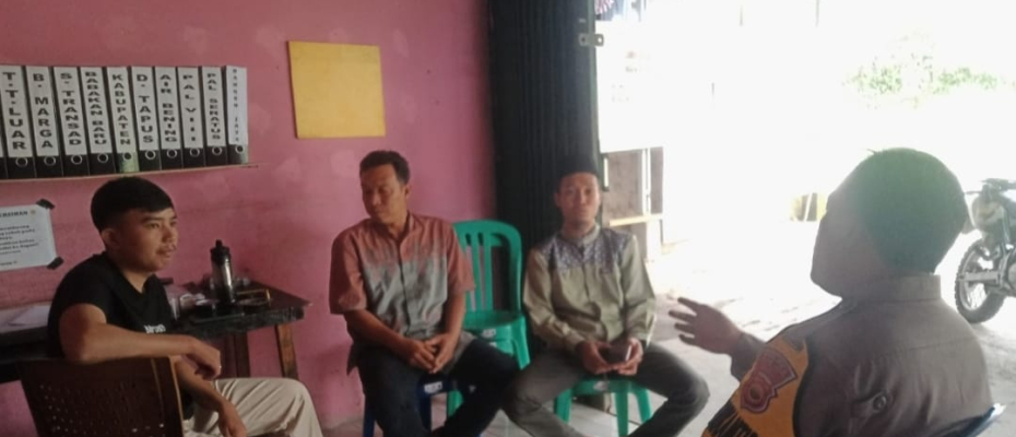 Cooling System Bhabinkamtibmas Polsek Bermani Ulu di Kantor Panwascam Kecamatan Bermani Ulu Raya Ciptakan Situasi Kondusif