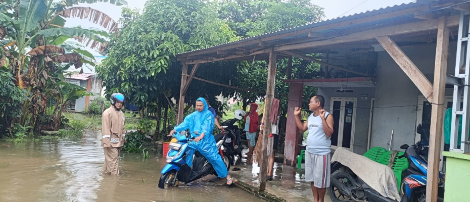 Tanggap, Bhabinkamtibmas Kelurahan Padang Serai Laksanakan Sambang dan Pemantauan di Beberapa Wilayah yang Terdampak Banjir