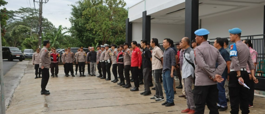 Polres Kepahiang Laksanakan Pengamanan Ketat Rapat Pleno Terbuka Rekapitulasi Hasil Perhitungan Suara Pilkada Tahun 2024