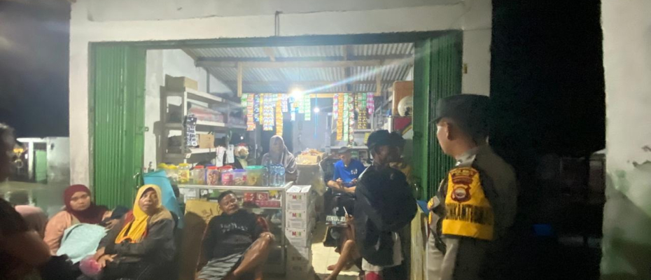 Polsek Semidang Alas Maras Amankan Warga Terdampak Banjir ROB di Desa Padang Bangkung