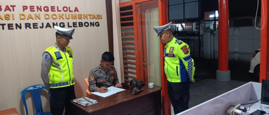 Jaga Kamtibmas Tetap Aman, Personel Polres Rejang Lebong Pam KPU dan Bawaslu