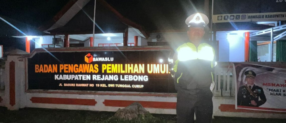Jaga Kamtibmas Tetap Aman, Personel Polres Rejang Lebong Laksanakan Pengamanan di Kantor KPU dan Bawaslu