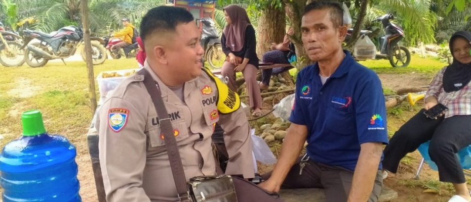 Sampaikan Imbauan Kamtibmas pasca Pilkada dan jelang Nataru, Bhabinkamtibmas sambang Warga