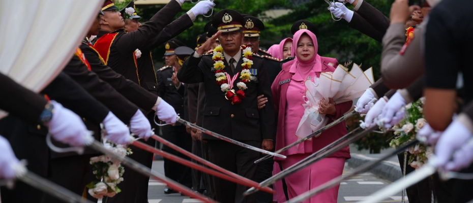 Penuh Haru dan Bangga, Kapolda Bengkulu Lepas 39 Personel Purna Tugas Polri