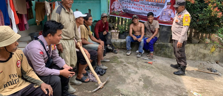 Polsek Padang Ulak Tanding Gelar Program "Minggu Kasih" untuk Dekatkan Diri dengan Masyarakat