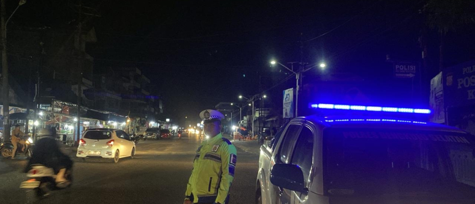 Satlantas Polres Bengkulu Selatan Gelar Blue Light Patrol untuk Jaga Ketertiban