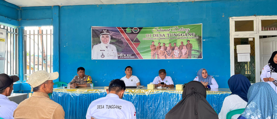 Bhabinkamtibmas Polsek Lebong Utara Hadiri Kegiatan Rapat di Desa Tunggang