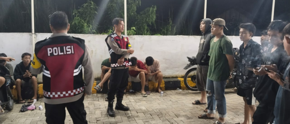 Patroli Dialogis Polsek Talo Ciptakan Kamtibmas Kondusif di Malam Hari