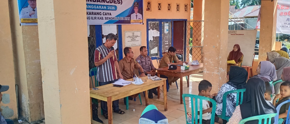 Kanit Binmas Polsek Kedurang Ilir Hadiri MusrenbangDes Desa Karang Caya untuk Rencana Kerja 2026