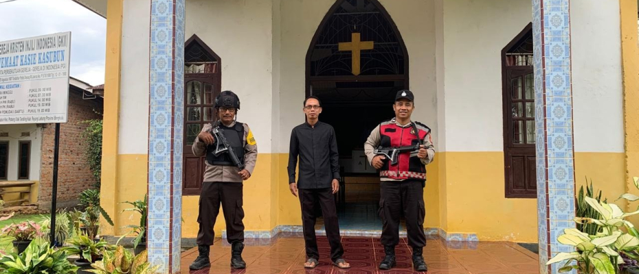 Polsek PU. Tanding Pastikan Ibadah di GKII Kasie Kasubun Berjalan Lancar