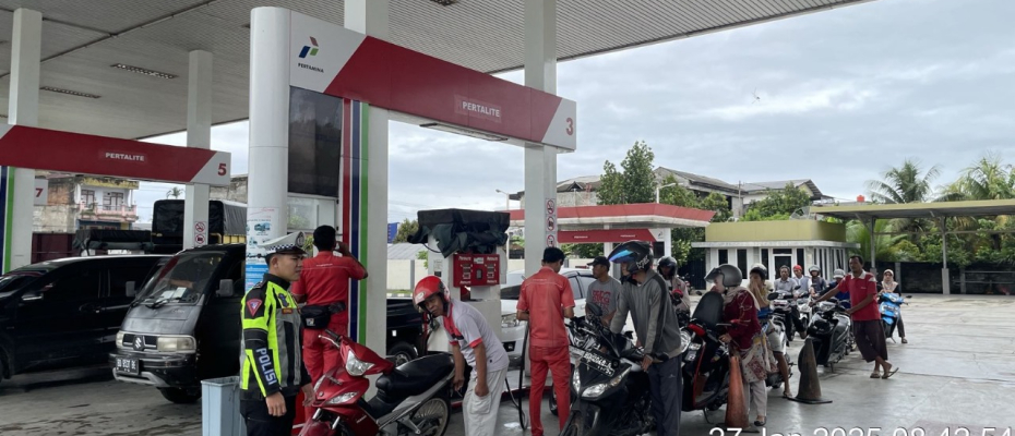 Sat Lantas Polres Bengkulu Selatan Awasi Pendistribusian dan Pengisian BBM serta Pengaturan Lalu Lintas
