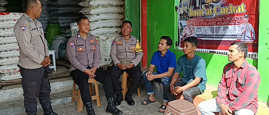 Polsek Selupu Rejang Gelar Kegiatan Jum'at Curhat untuk Tingkatkan Hubungan dengan Masyarakat
