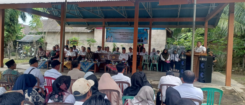 Polsek Manna Hadiri Musrenbang Kecamatan Bunga Mas untuk Perencanaan Pembangunan Tahun Anggaran 2025