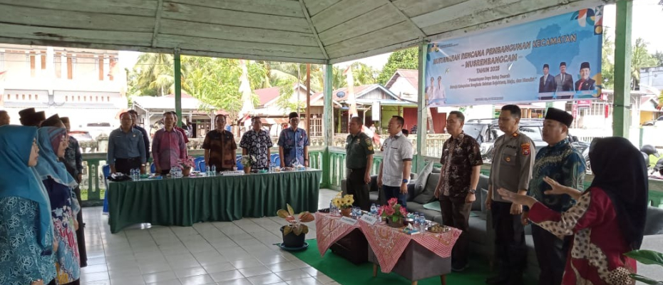 Polsek Pino Hadiri Musrenbangcam 2025, Dukung Pembangunan dan Keamanan Wilayah