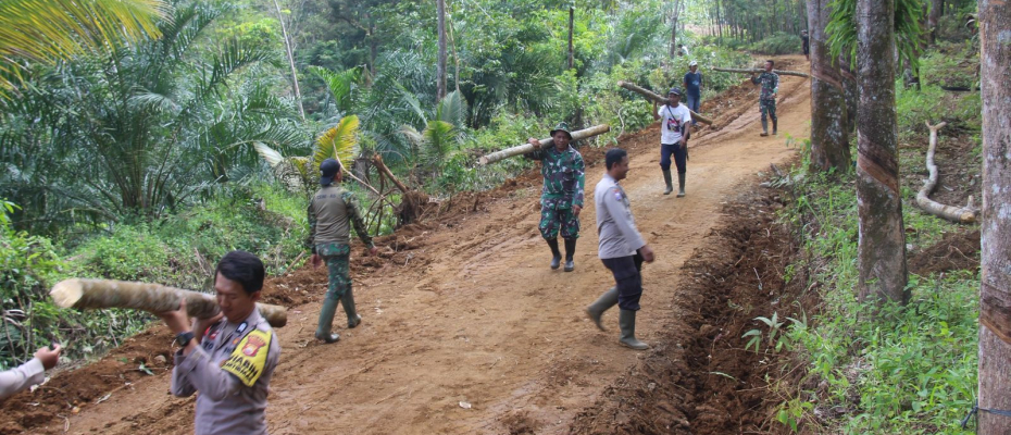 Satgas TMMD 120 Kodim 0423/BU Targetkan Selesai Sasaran Fisik Tepat Waktu .