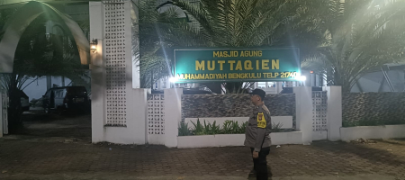 Patroli Subuh, Polresta Bengkulu Berikan Rasa Aman kepada Masyarakat yang Sedang Ibadah .